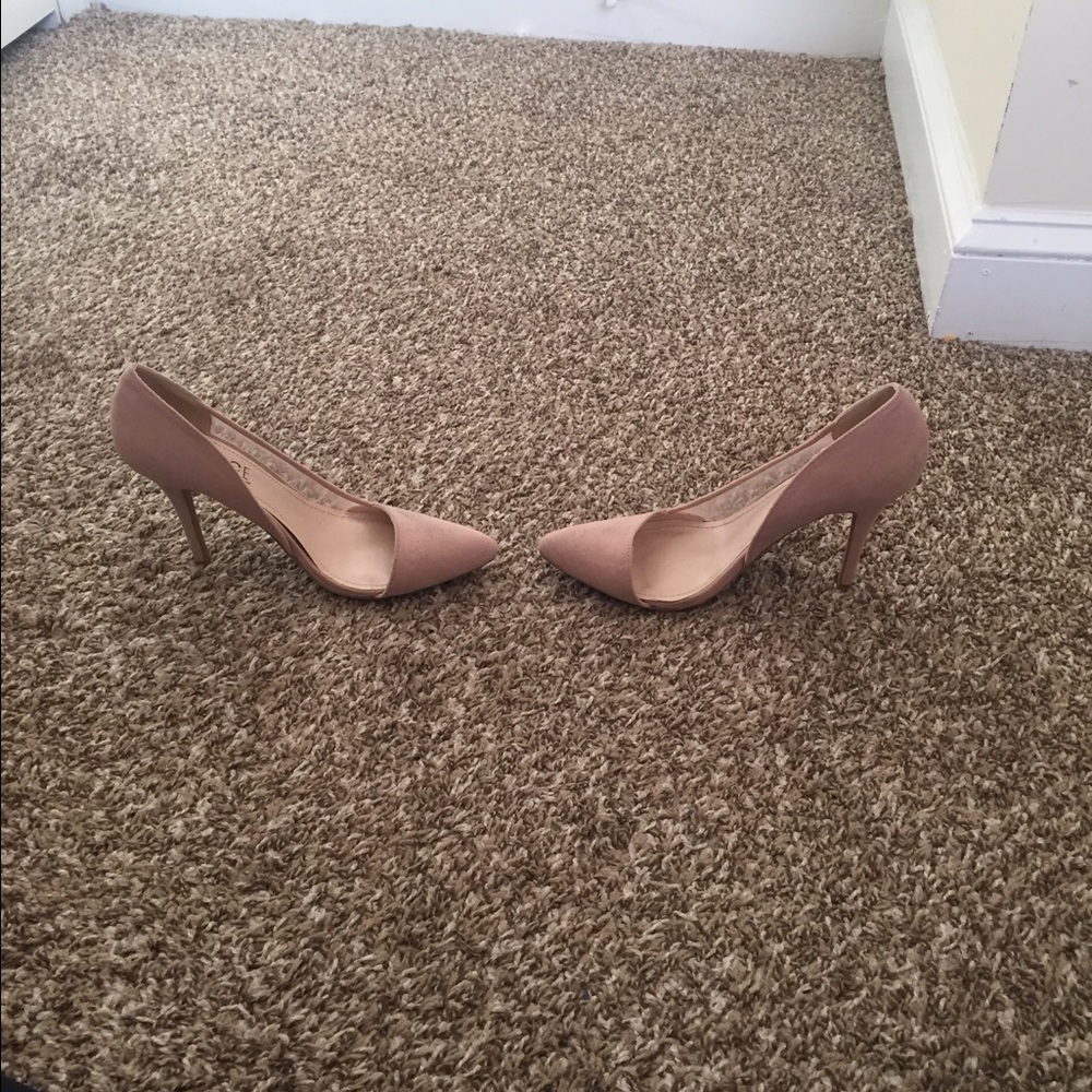 Rouge Tan Heels