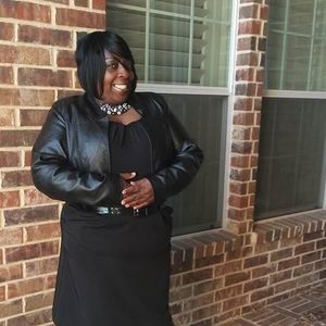 Meet your Posher, Paula