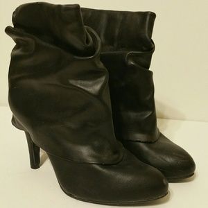 Black hooded booties
