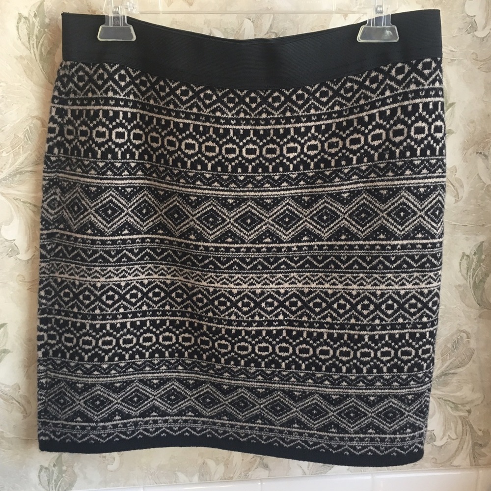 Black & Cream Geometric Stretch Mini Joe Fresh