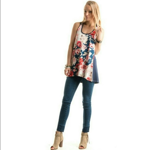 NWT Boutique Floral Print Racer Back Tank - Picture 2 of 5