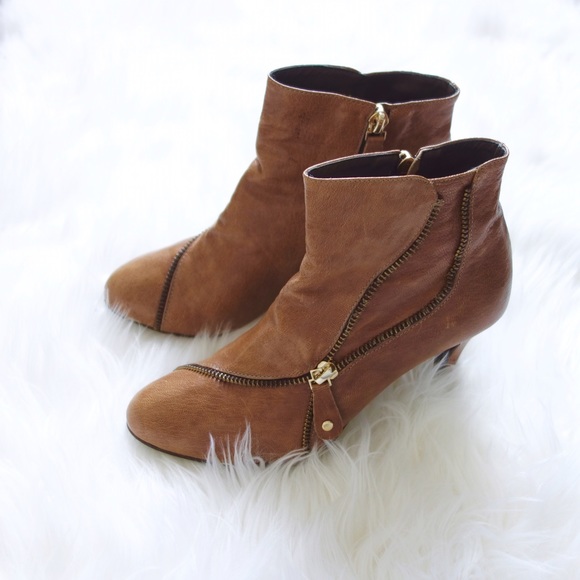 Cute Ankle Boots - Picture 2 of 8