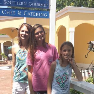 Meet your Posher, Missy