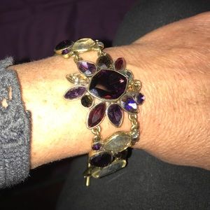 Bouquet rouge statement toggle bracelet