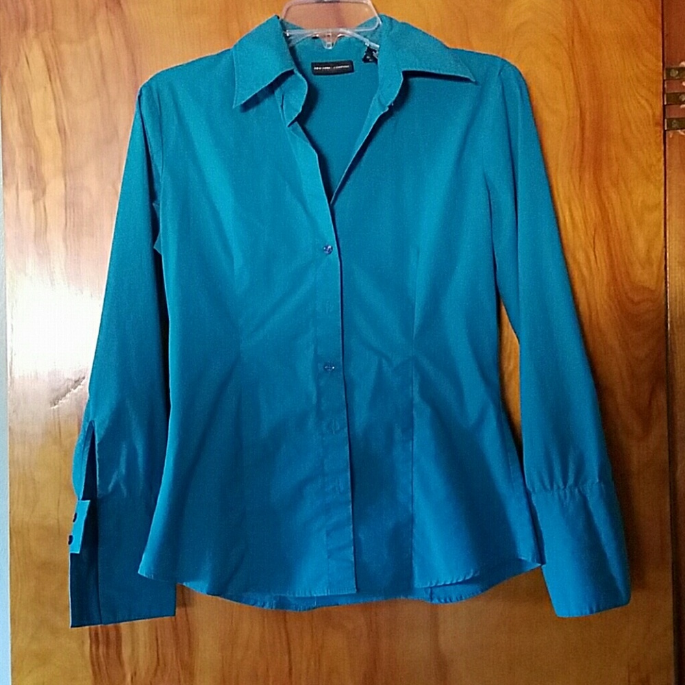New York and Company blouse ✔MAKE OFFER ✔