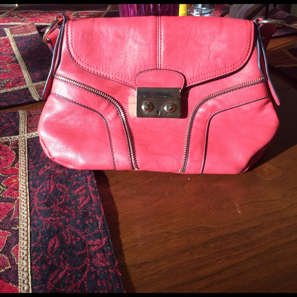 Pink shoulder purse