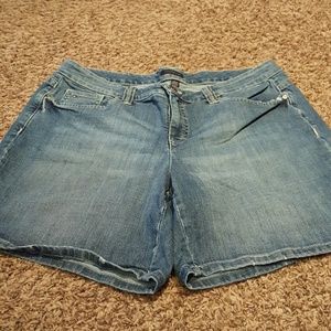 Tommy shorts 16 w