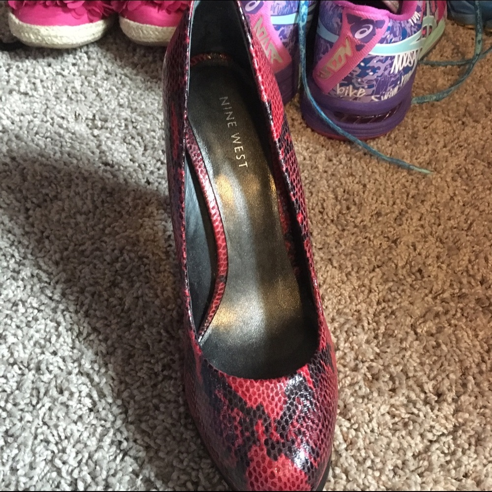 Snakeskin shoes!