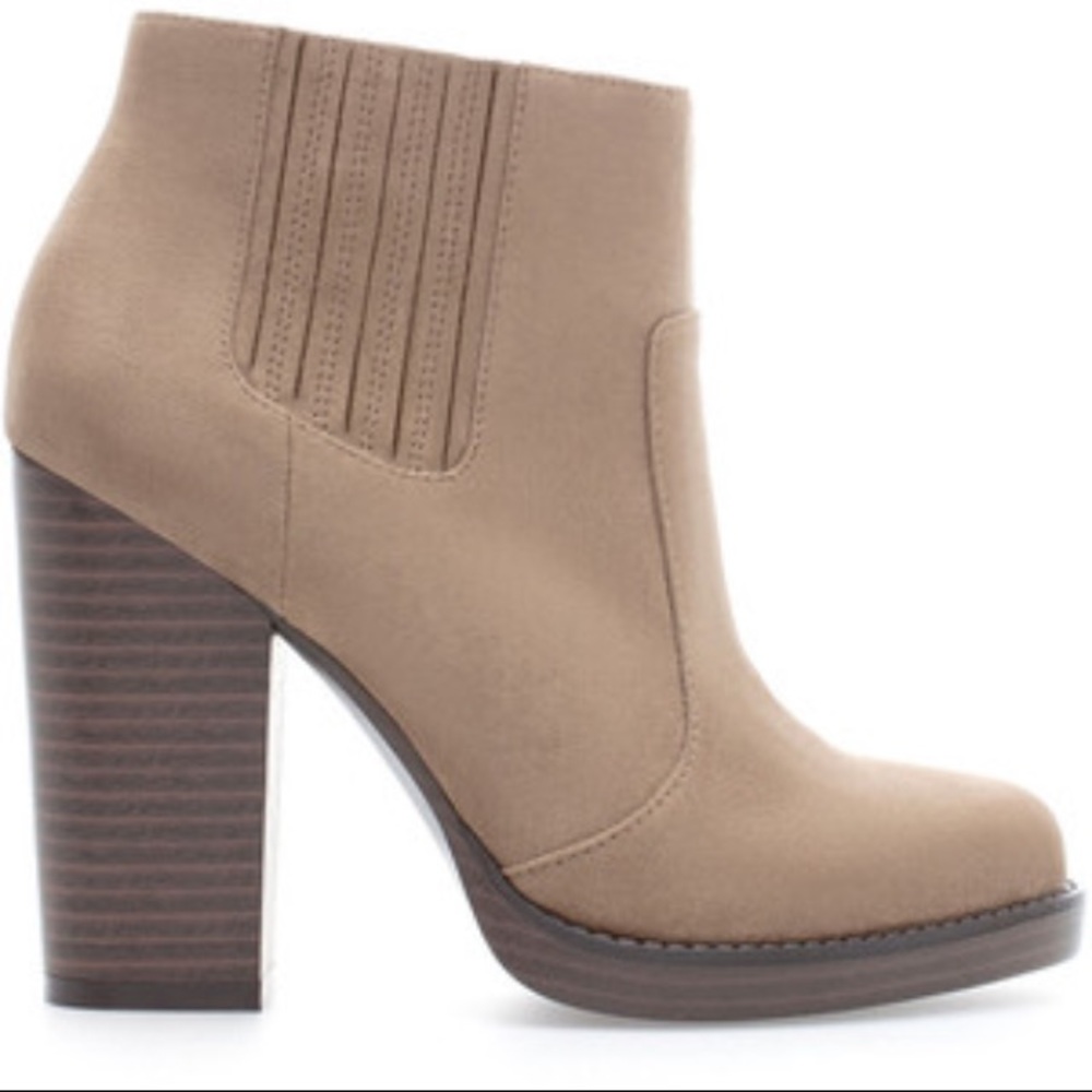 Suede Zara Booties (olive green)