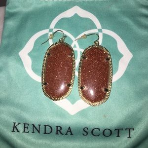 Kendra Scott Danielle earrings!!