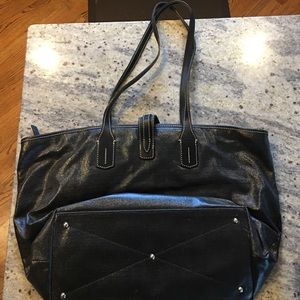 Black dooney and bourk black tote