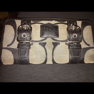 COACH SIGNATURE WALLET
