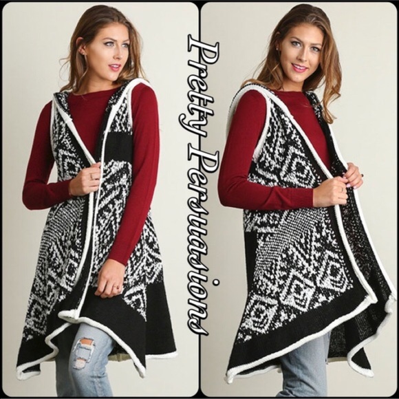 LAST ONE‼️Black White Tribal Hooded Sweater Vest - Picture 4 of 4