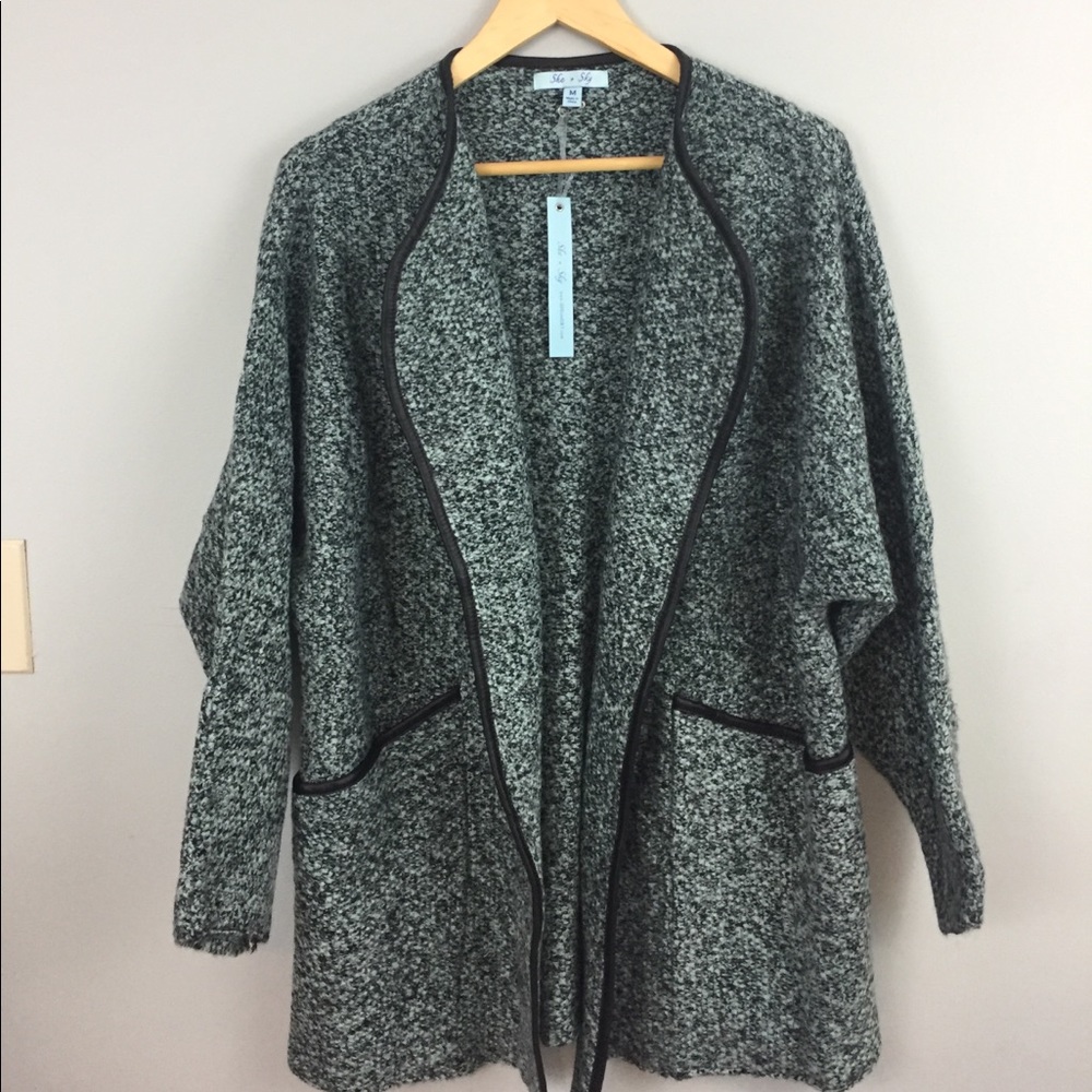 FIRM- LONG SLEEVECoat in Jade - Picture 5 of 7