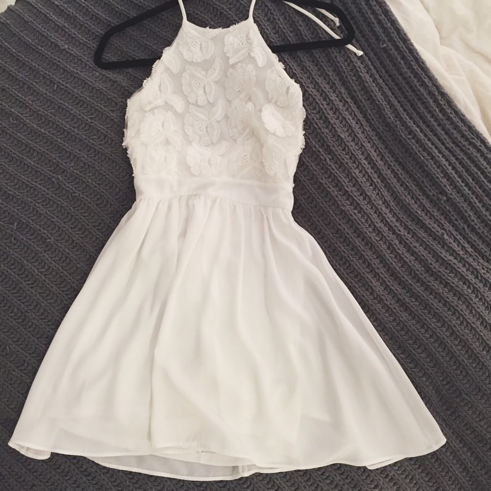 Everleigh White Graduation/Homecoming Dress