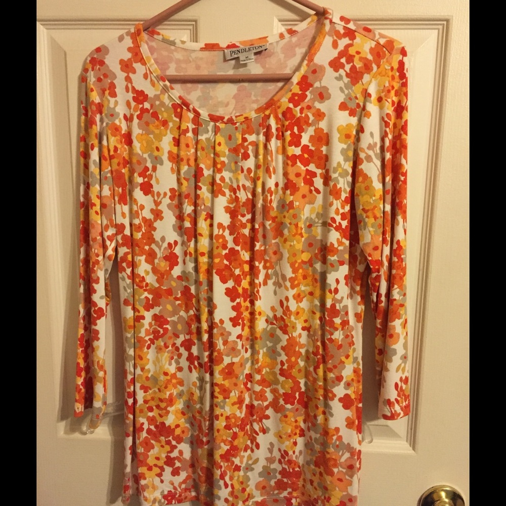 *******SOLD*******Tunic tee