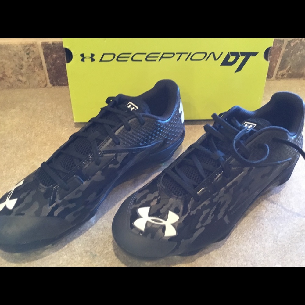 Cleats - Picture 3 of 4