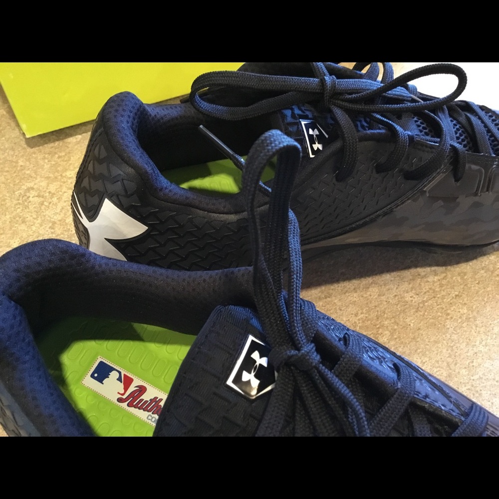 Cleats - Picture 4 of 4