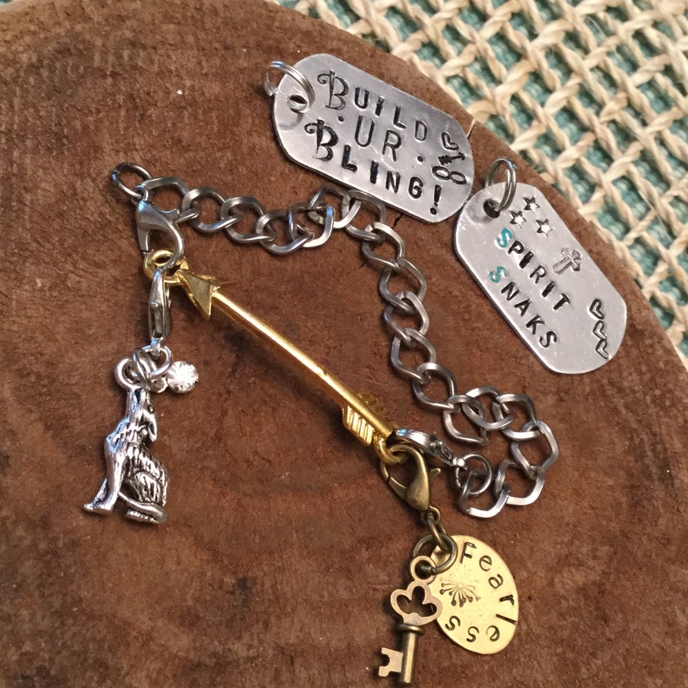 🏹Custom FEARLESS🏹Bracelet