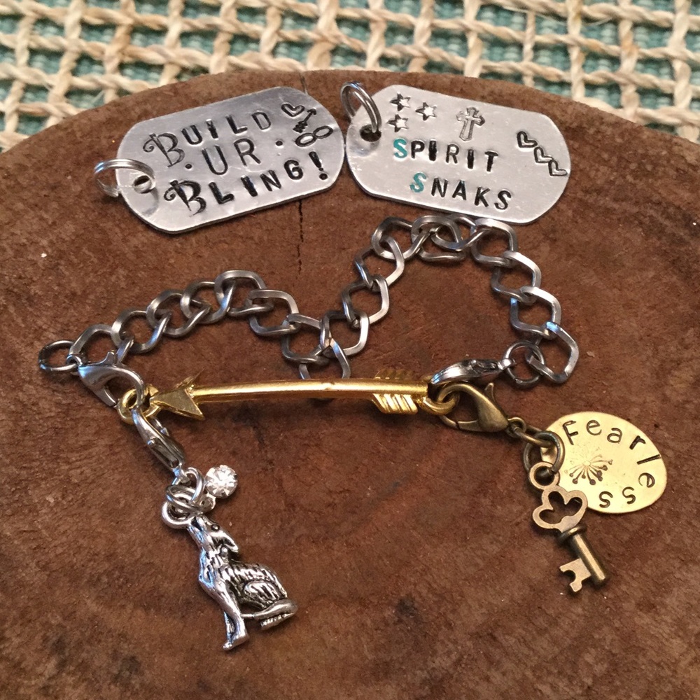 🏹Custom FEARLESS🏹Bracelet - Picture 2 of 4