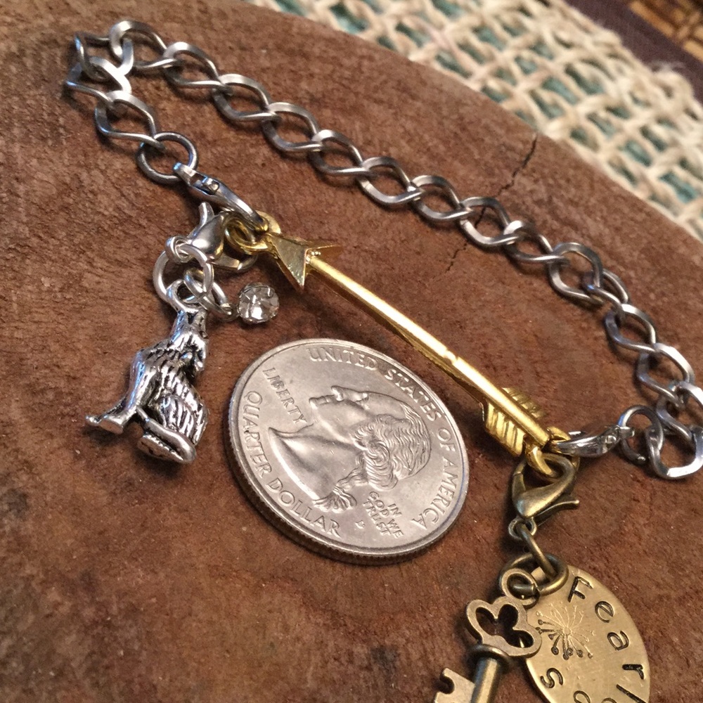🏹Custom FEARLESS🏹Bracelet - Picture 3 of 4