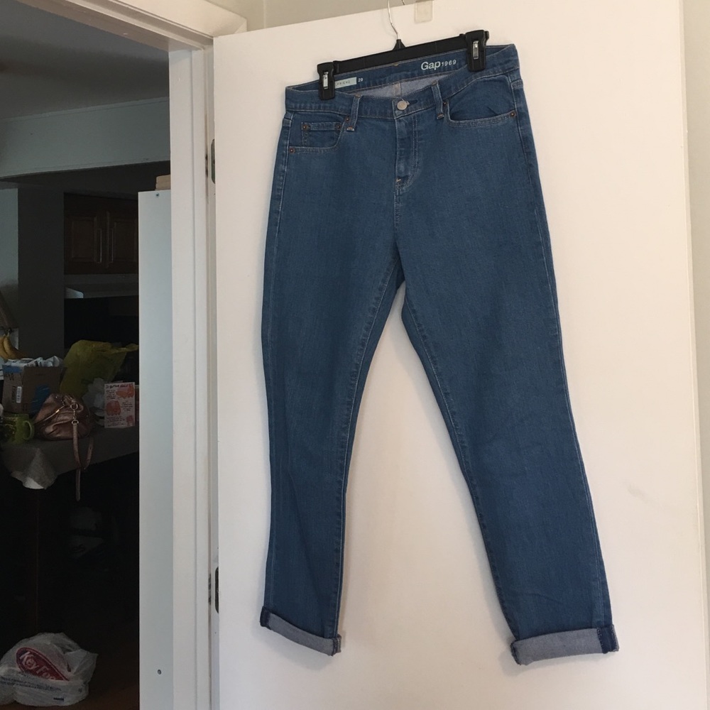 Girlfriend Cut Gap Blue Jeans