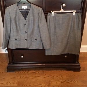 Women's Suit, LeSuit