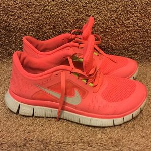 Women's Nike Running Shoes Size 7