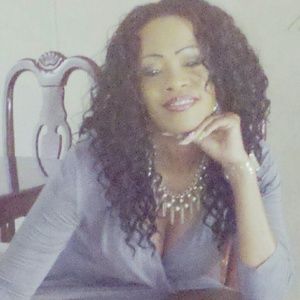 Meet your Posher, Sheri