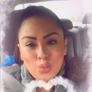 Meet your Posher, Crystal