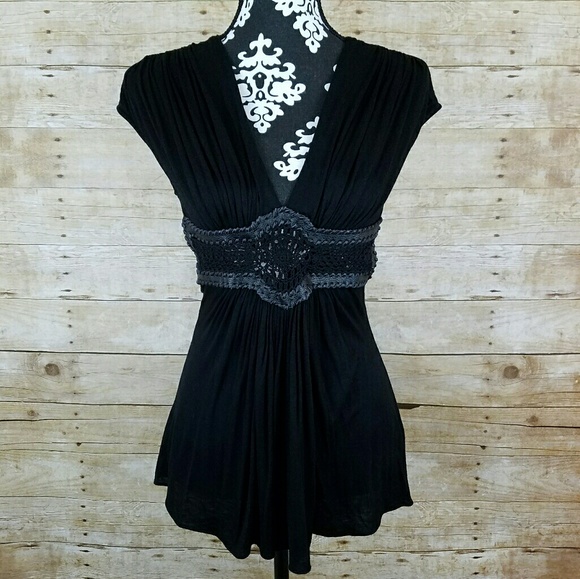 Sky Tops - 🚫 SOLD SKY Black Cap Sleeve Top