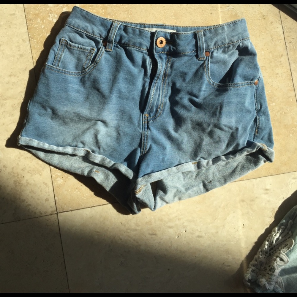 Bullhead denim co. Jean shorts