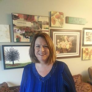 Meet your Posher, Elaine