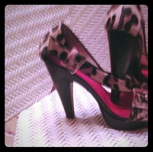 OH DEER! Soft Step Heels