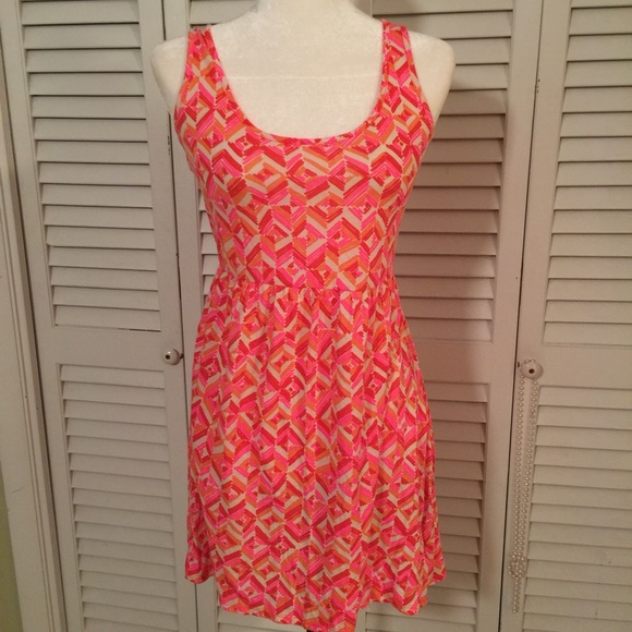 Roxy Dresses & Skirts - Roxy Dress with open Back Size Large