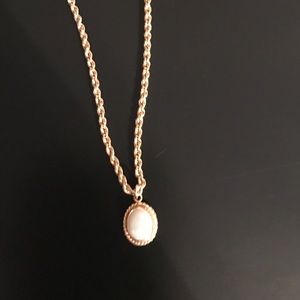 14k Gold rope necklace with an opal pendant
