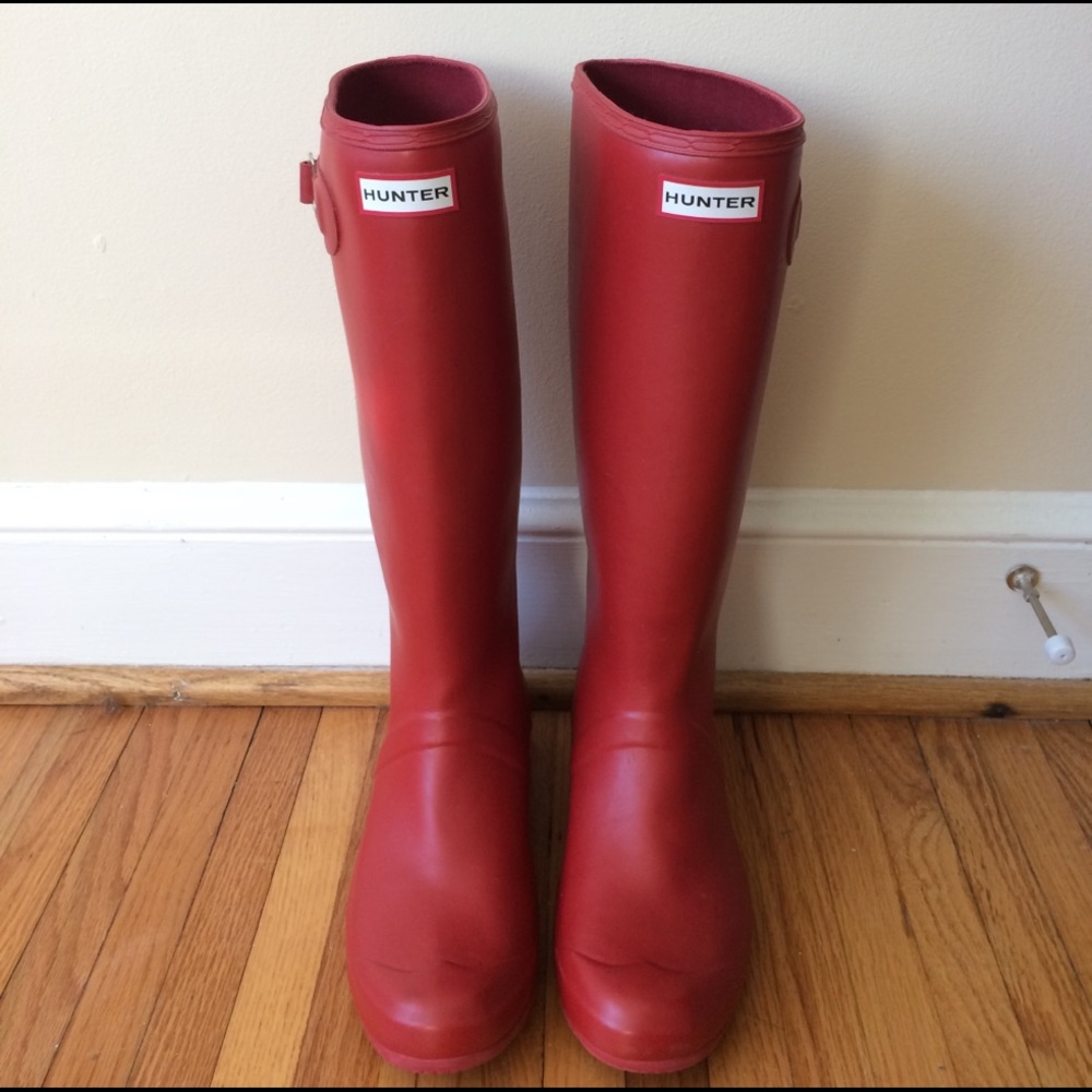 !! REDUCED PRICE !! Brand New Tall Hunter Boots