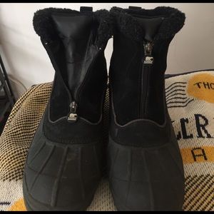 Sorel black short snowboots