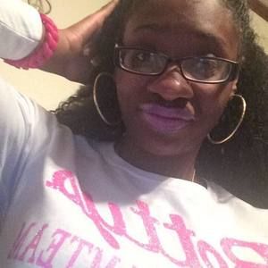 Meet your Posher, Alicia