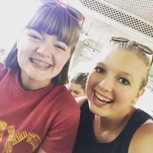 Meet your Posher, Abbey