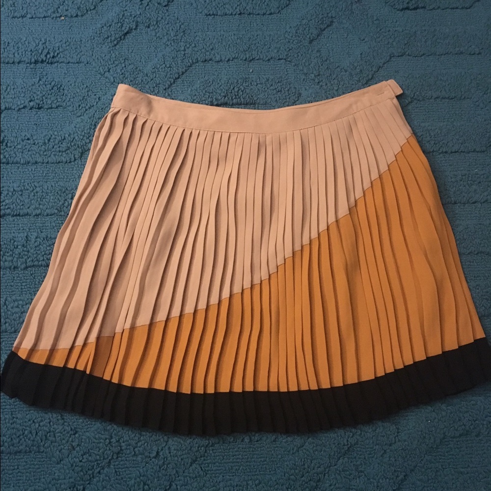 Bar III pleated skirt