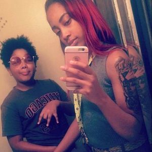 Meet your Posher, Janeil