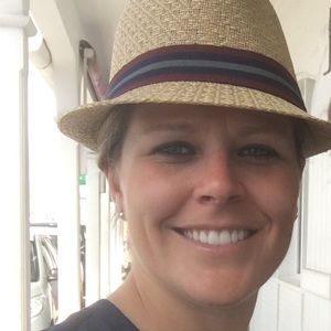 Meet your Posher, Jillian