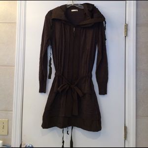 Hoss Lightweight brown zip up sweater