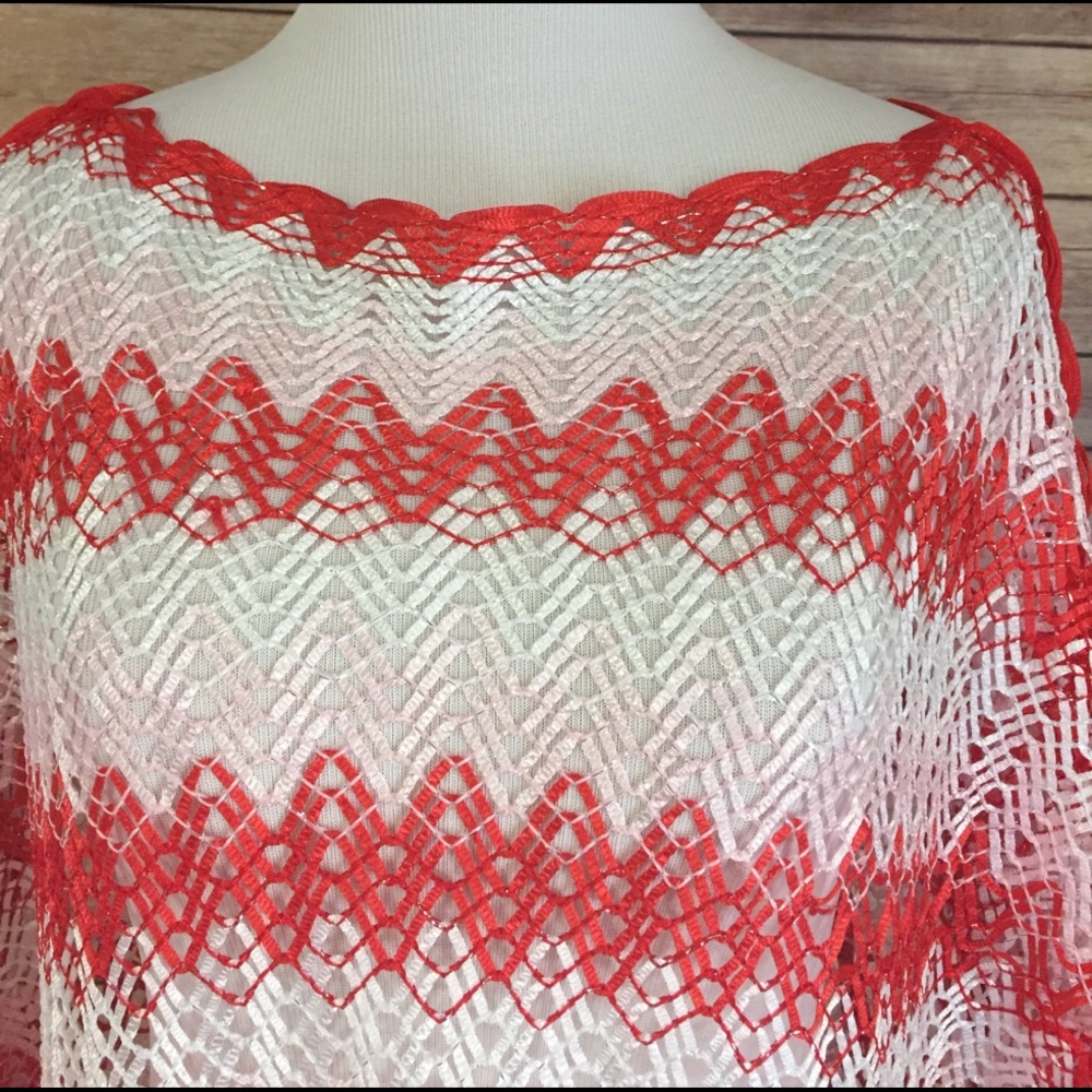 Red & White Poncho - Picture 3 of 4