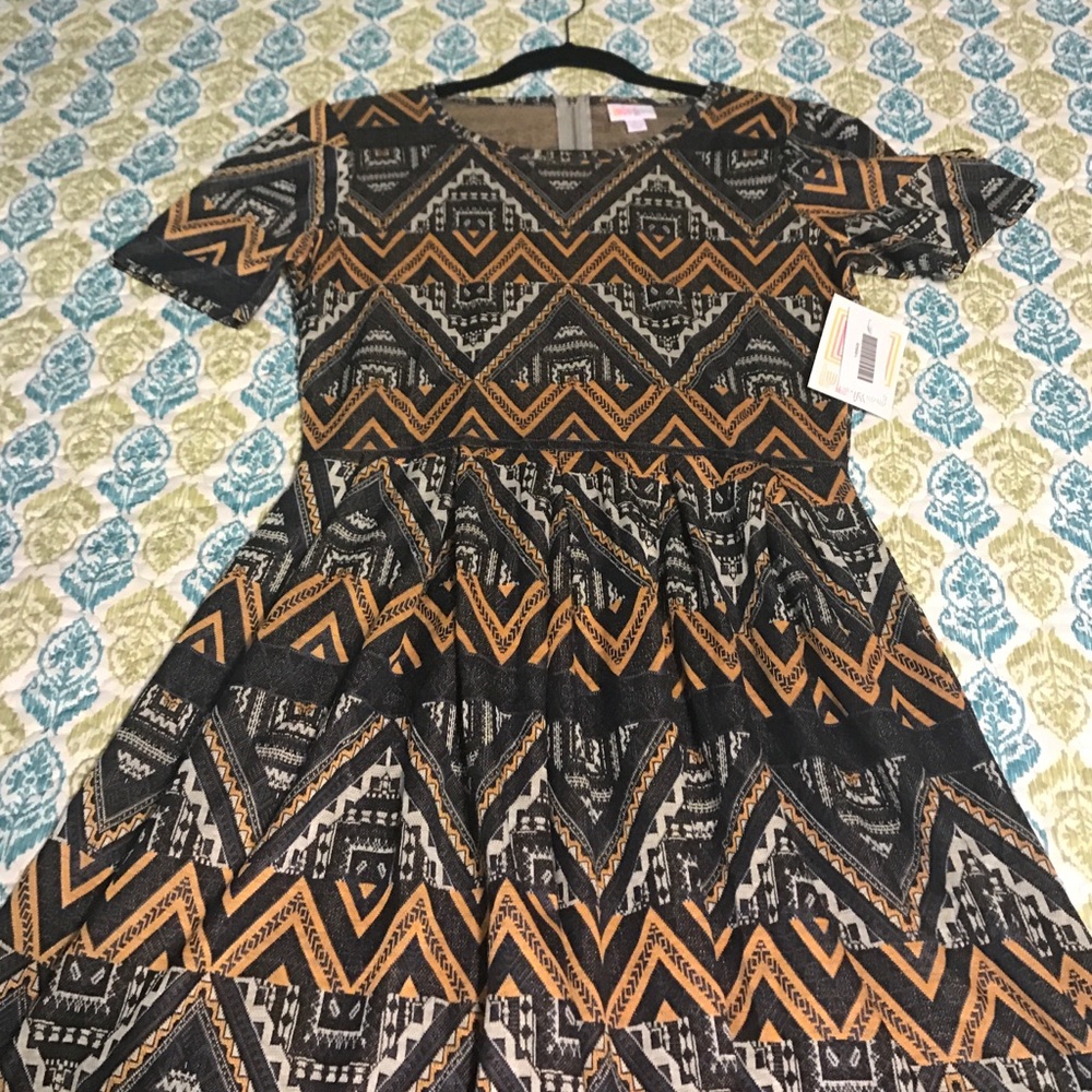 LuLaRoe Amelia Brand New with tags