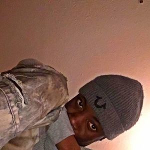 Meet your Posher, Latrelle