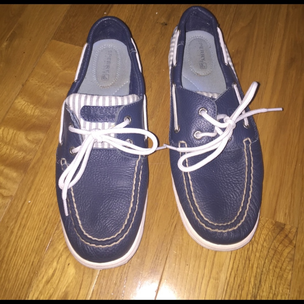 Women's sperrys