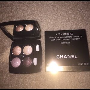 LE Chanel Eyeshadow Quad - Poesie