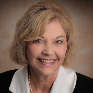 Meet your Posher, Patricia